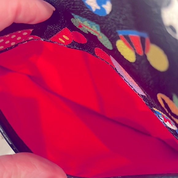 DOONEY & BOURKE x DISNEY I AM ALL EARS CROSSBODY LEATHER BAG! TRULY GORGEOUS! ❤️ - Picture 8 of 9